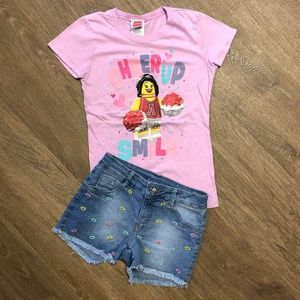 T-shirt, jeans short size 6-8.
